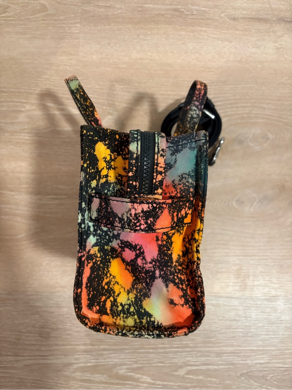 Small Marc Jacobs “Sour Gummy Worm Splatter” 🐛 The Tote Bag - Picture 2 of 8
